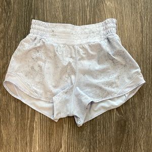 2.5 HR hotty hot shorts